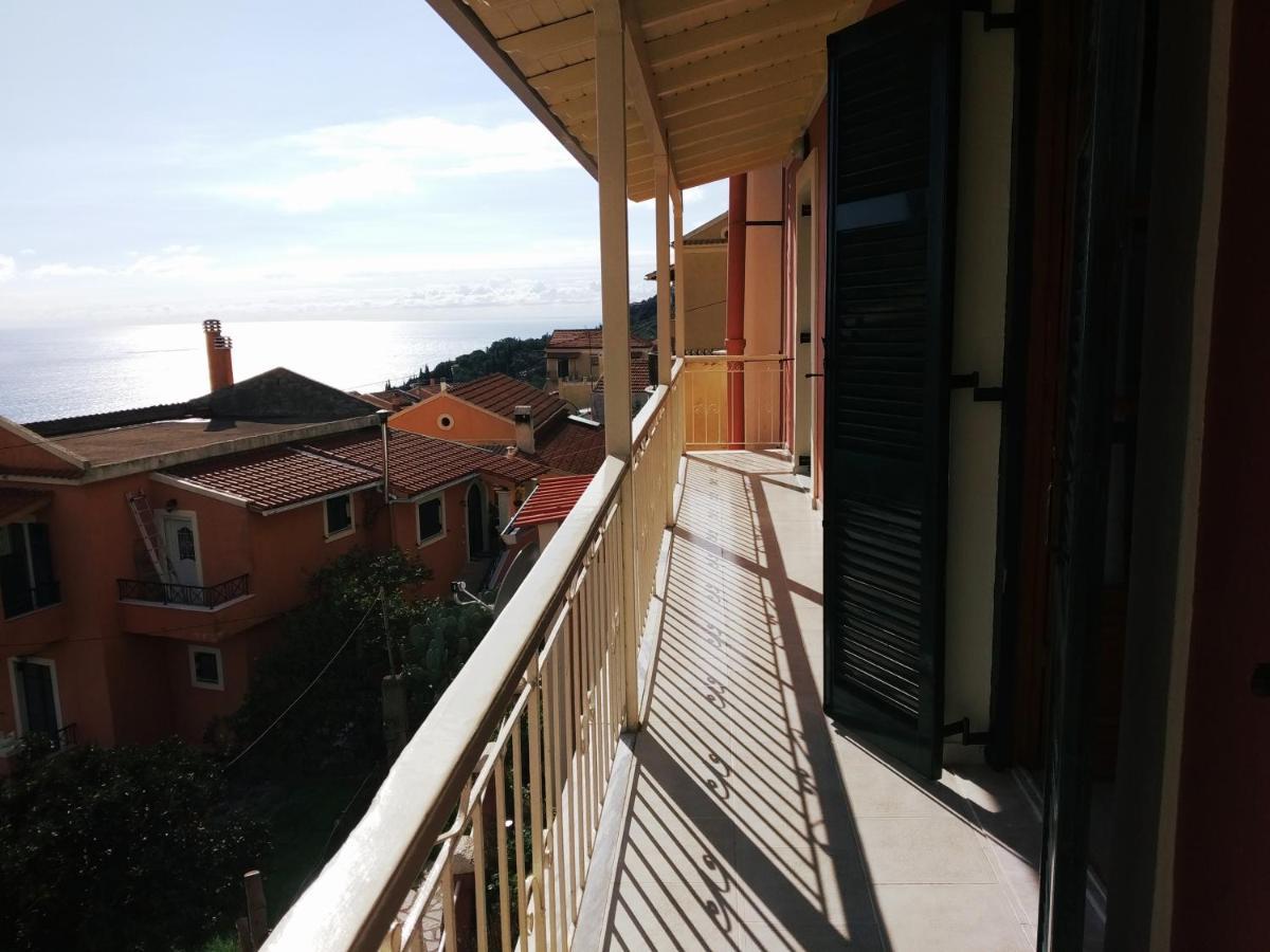 Traditional Panoramic Sea View House Lakones Exterior photo